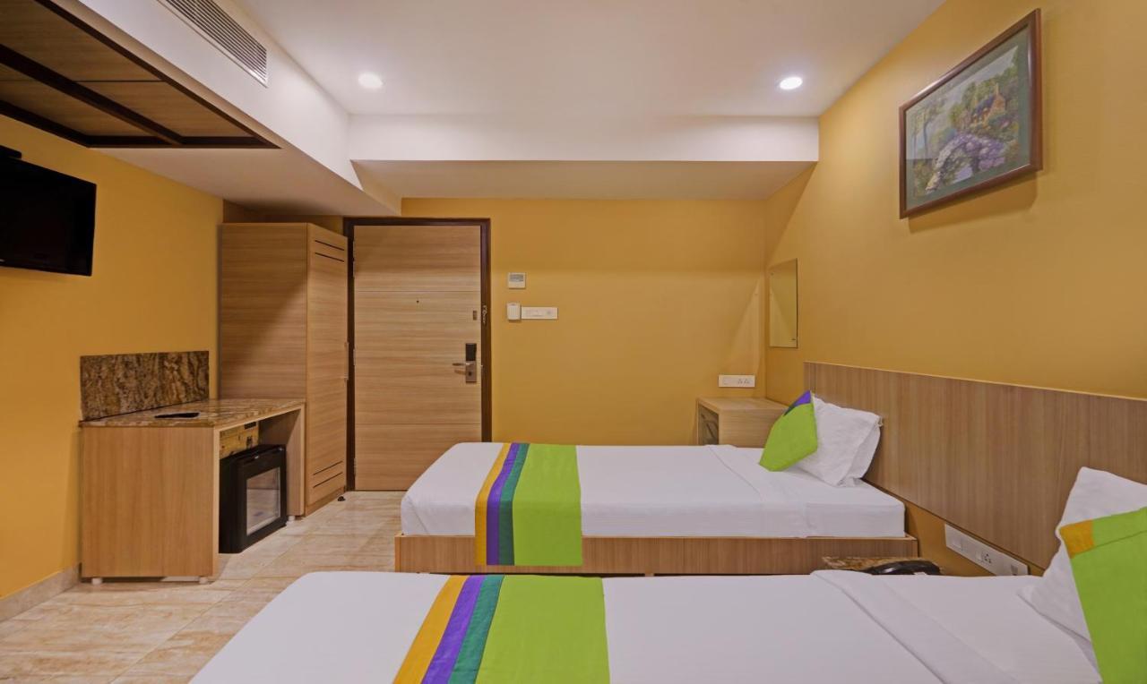 Treebo Fourth Avenue Hotell Chennai Exteriör bild