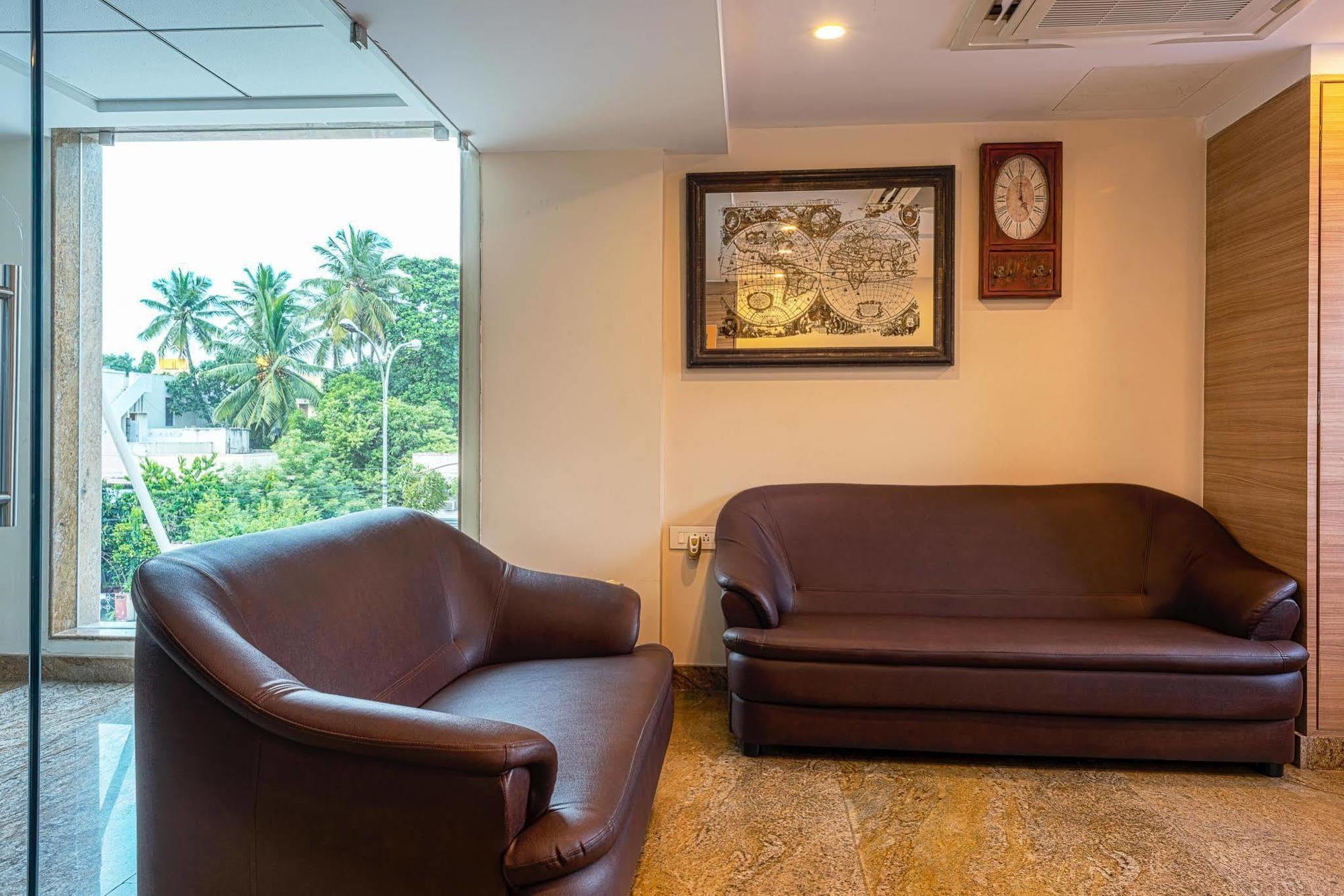 Treebo Fourth Avenue Hotell Chennai Exteriör bild