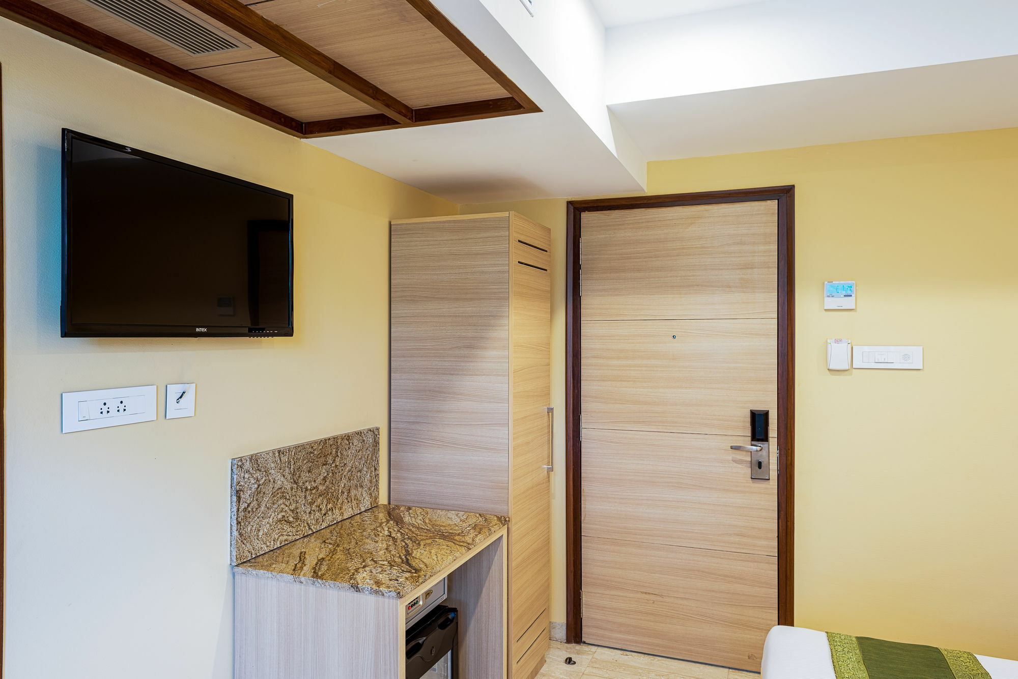 Treebo Fourth Avenue Hotell Chennai Exteriör bild
