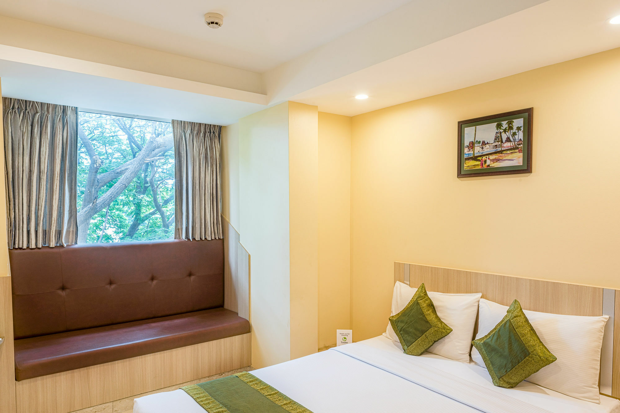 Treebo Fourth Avenue Hotell Chennai Exteriör bild