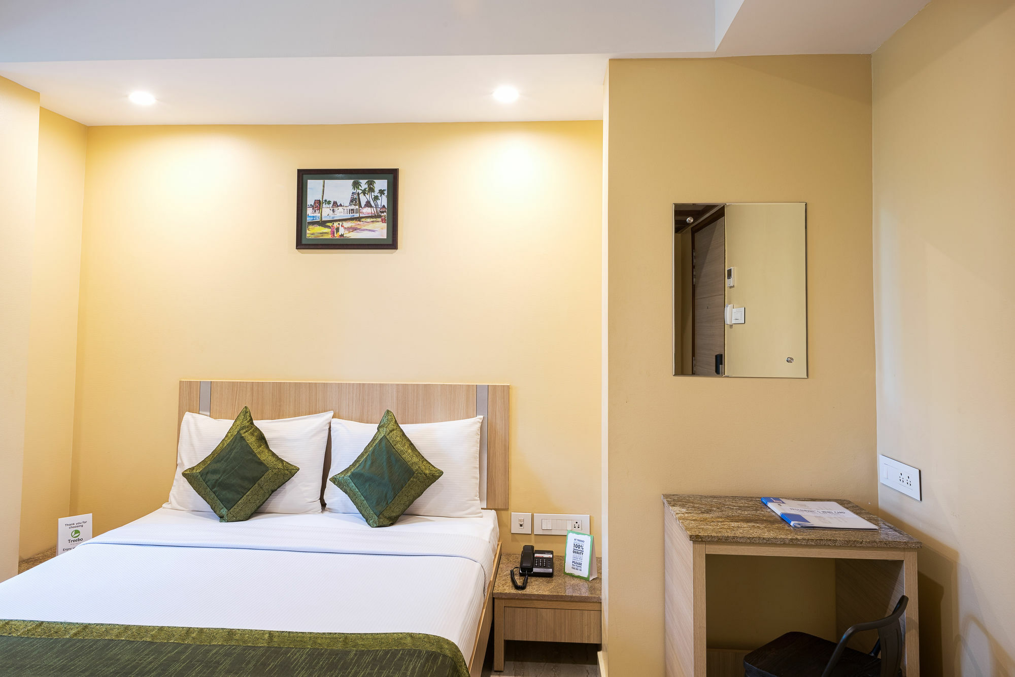 Treebo Fourth Avenue Hotell Chennai Exteriör bild