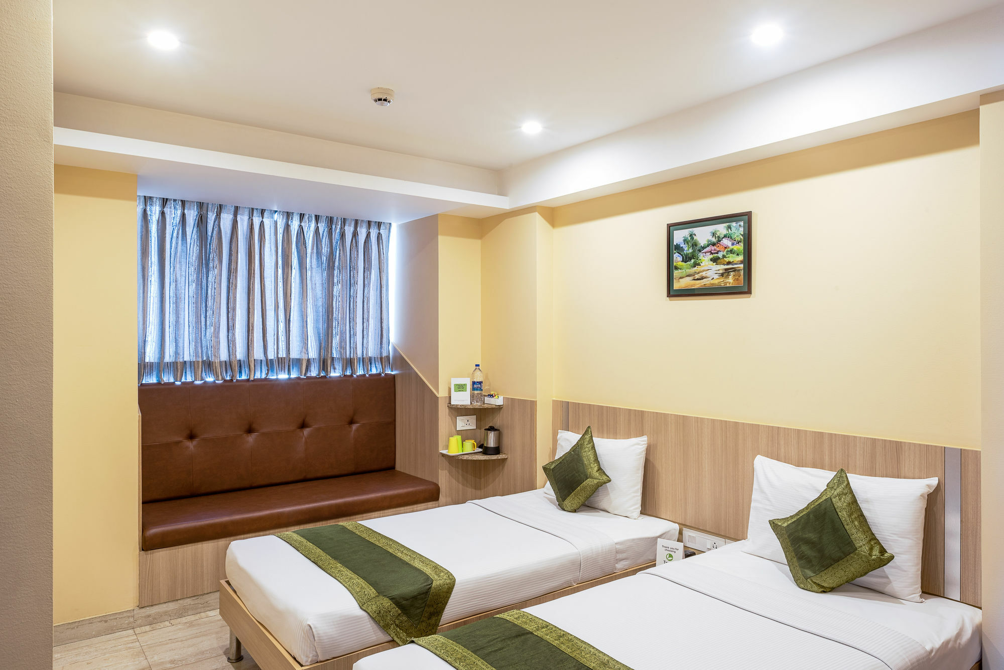 Treebo Fourth Avenue Hotell Chennai Exteriör bild