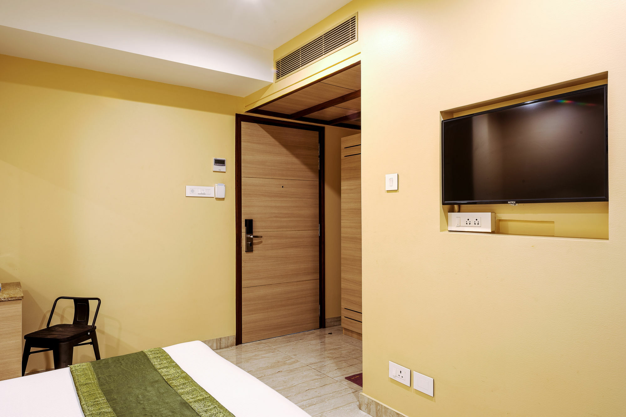 Treebo Fourth Avenue Hotell Chennai Exteriör bild