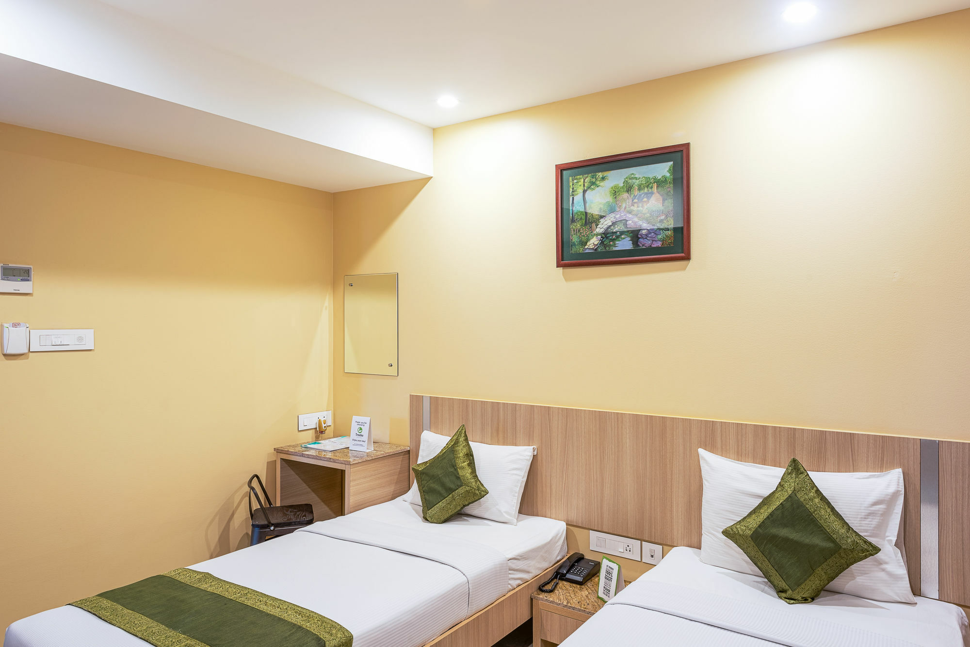 Treebo Fourth Avenue Hotell Chennai Exteriör bild